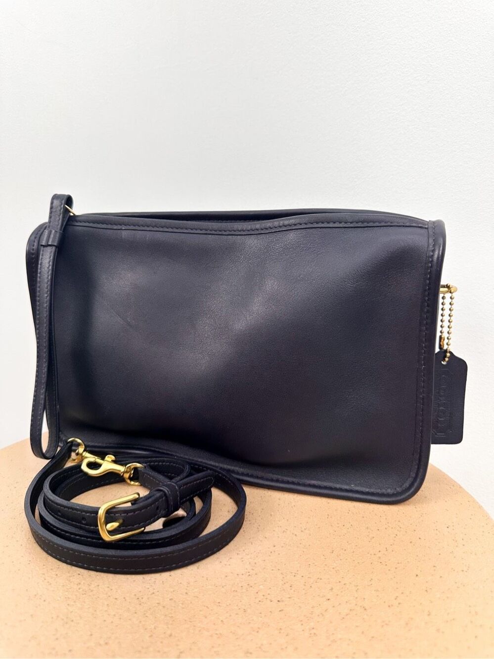 Coach 9455 Vintage Navy Blue Leather Nyc Basic Bag Wristlet Crossbody Purse